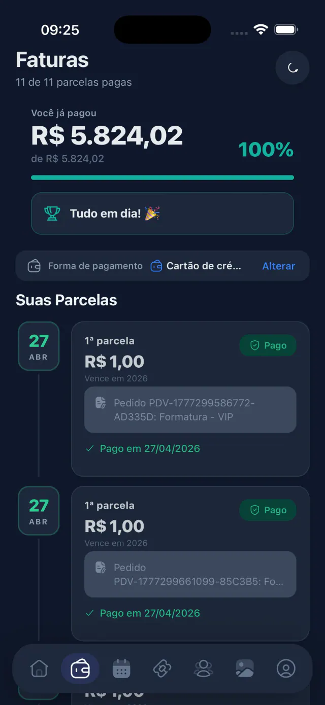 Painel de faturas com progresso de pagamento e parcelas