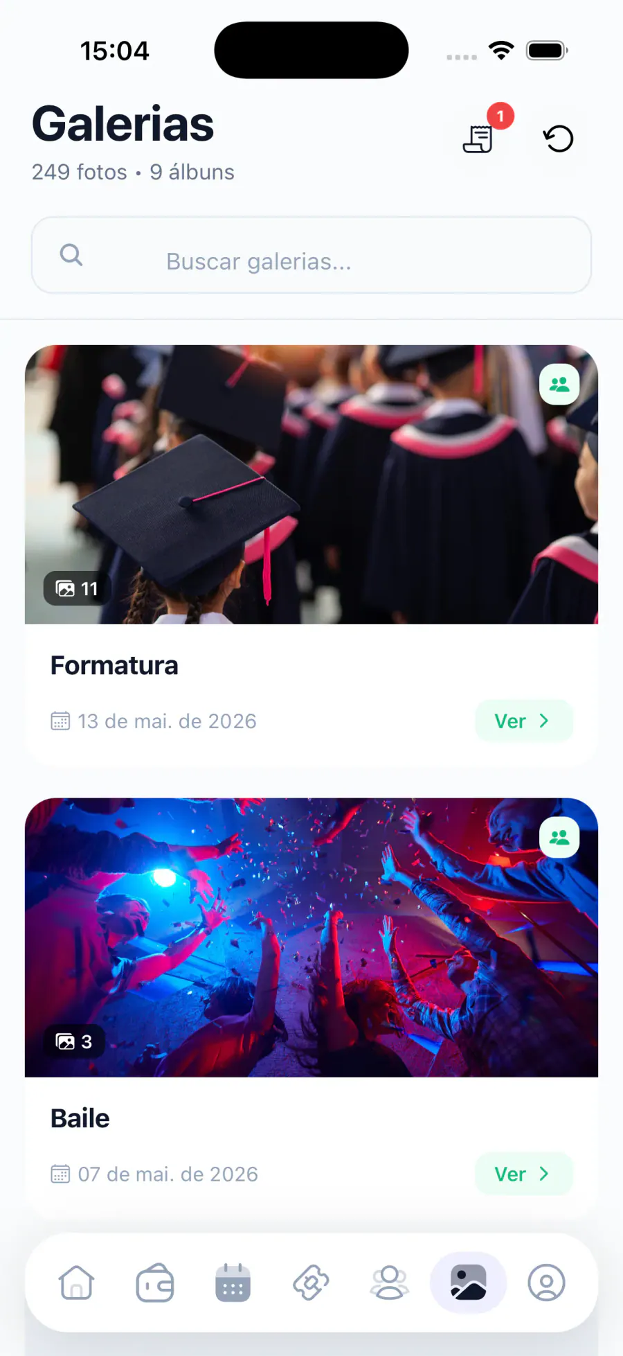 Graduation photo gallery in the Partiu Formatura app