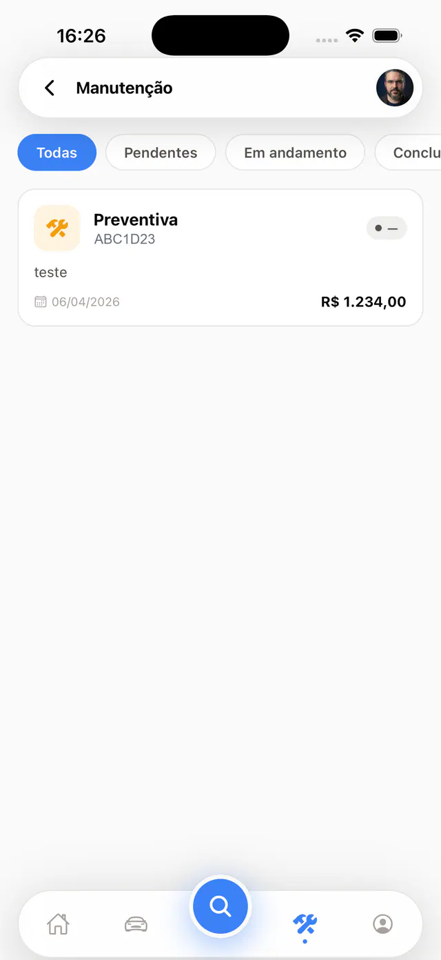Lista de mantenimientos con tipo, vehículo, fecha, coste y estado